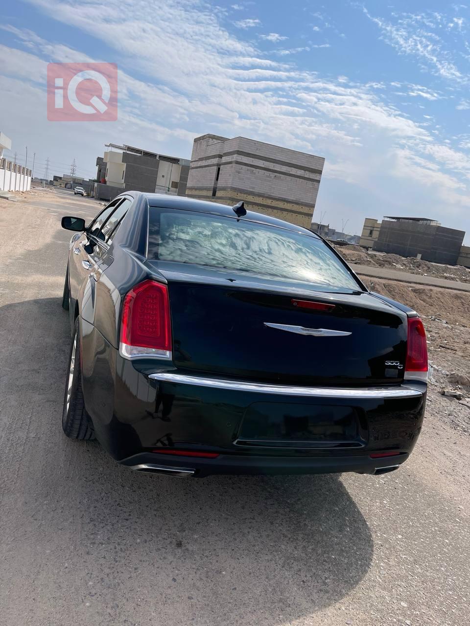 کرایسلەر 300